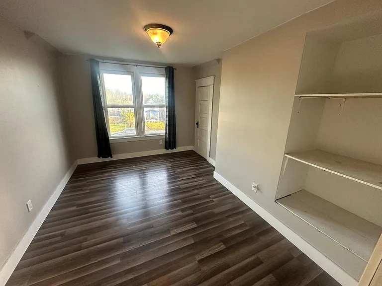 2420 Walnut St — Photo 19