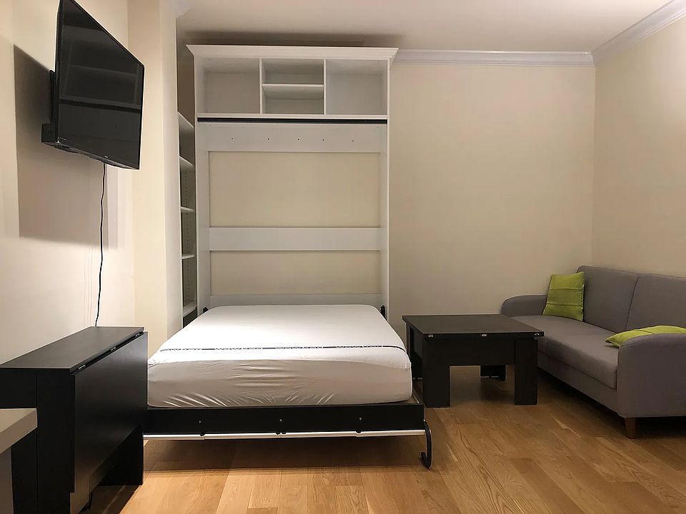 1st image of 112 W 72nd St APT 4C