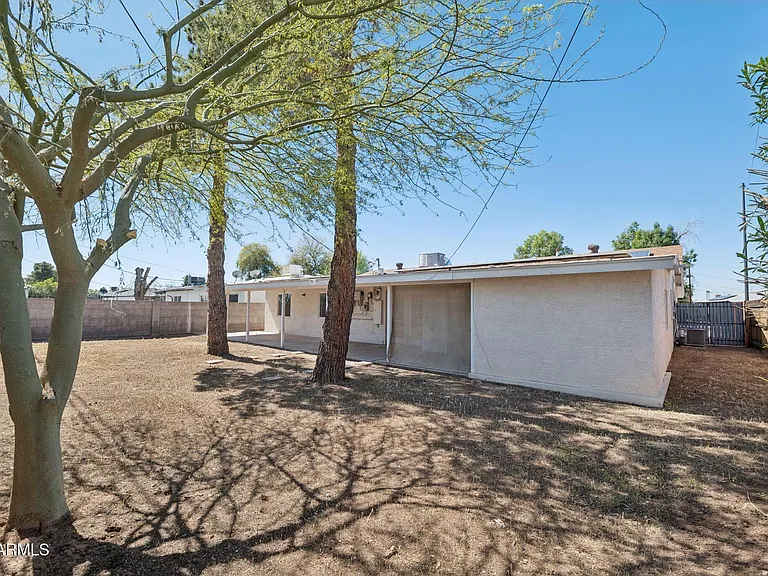 7 S Catalina St — Photo 29