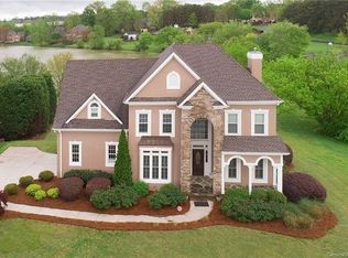 138 Lake Pointe Dr, Fort Mill, SC 29708