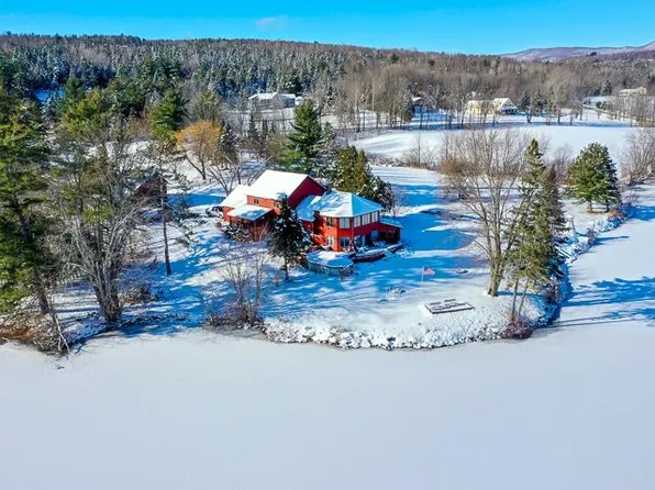 3464 Lake Road, Newport Town, VT 05857
