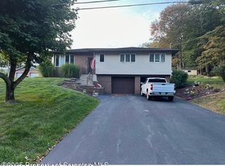 104 Valley View Ter, Forest City, PA 18421
