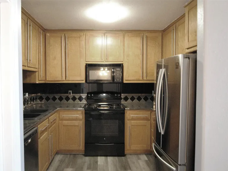 8427 Hearth Dr #36 — Photo 4