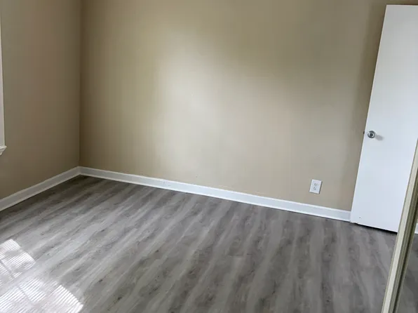 911 Renfro Dr, White Settlement, TX 76108