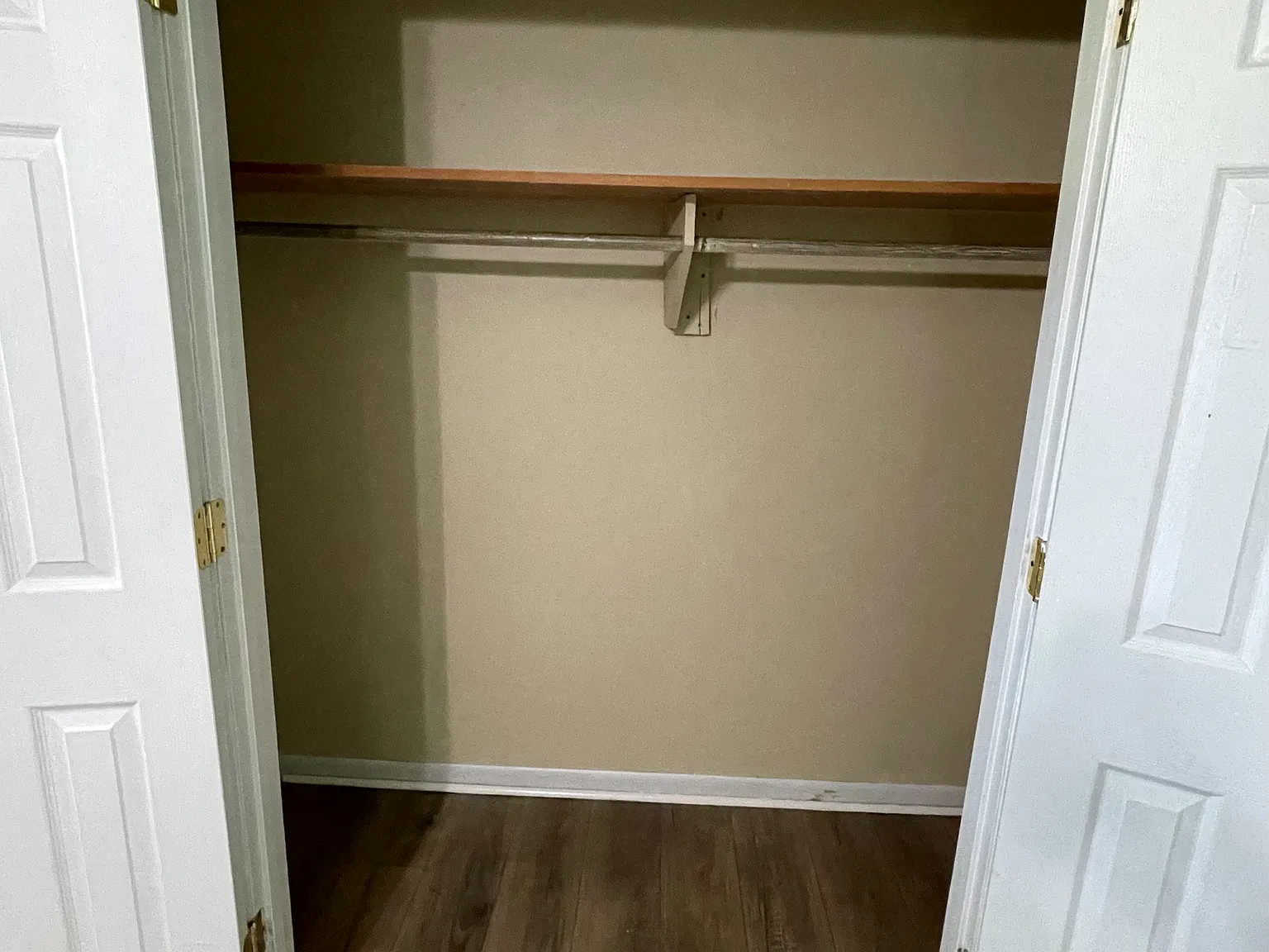 1 bed, 2504 sqft, $700 — Photo 4