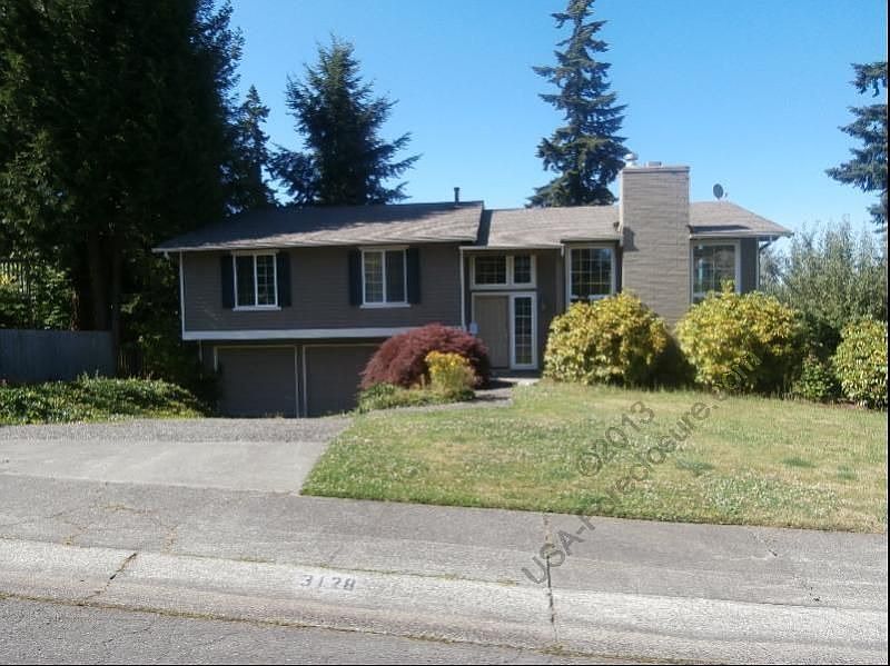 1st image of 3128 181st Ave NE