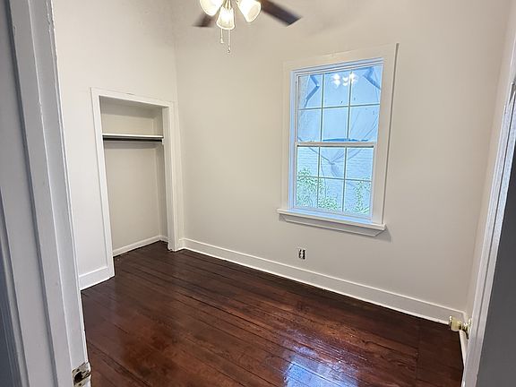 3rd image of 1018 S Carrollton Ave Unit D