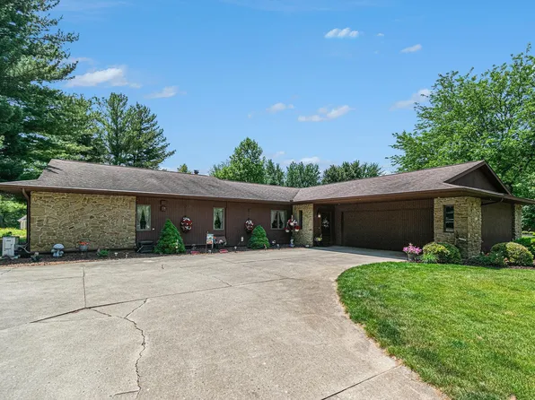 2027 Deer Trl, Warsaw, IN 46580