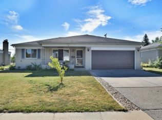 33732 Colfax Dr, Sterling Heights, MI 48310