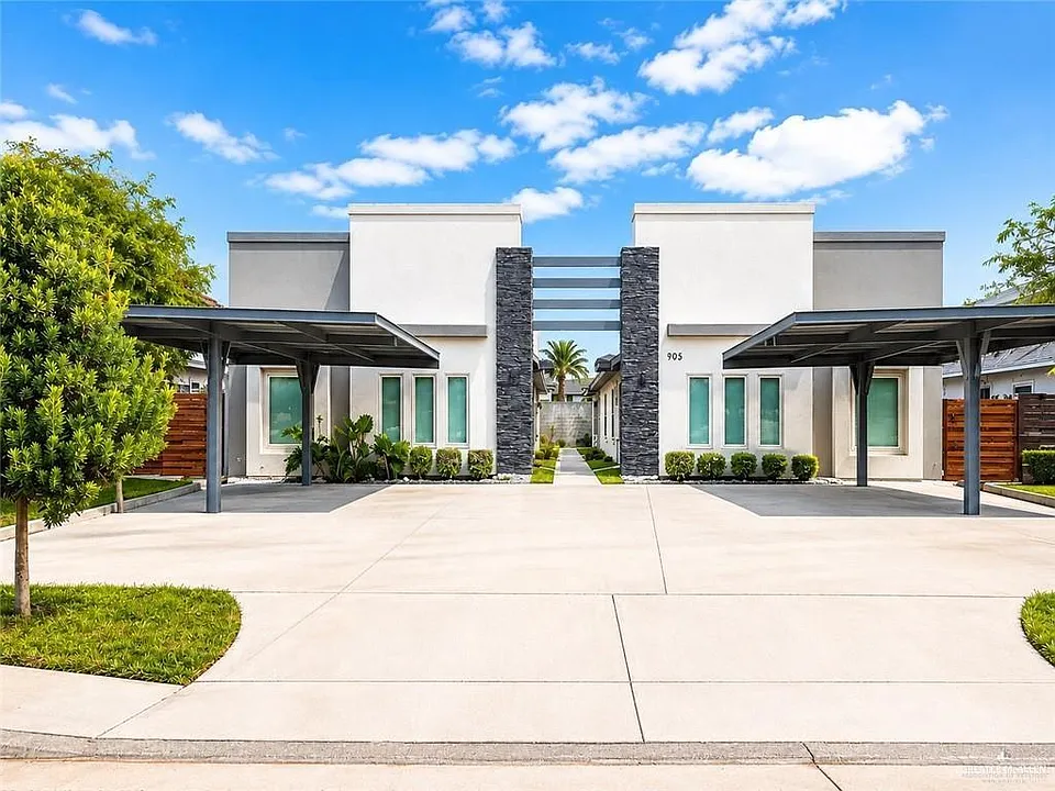 905 E La Cantera Ave #4