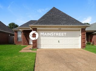 7068 Kings Crown Dr, Memphis, TN 38125