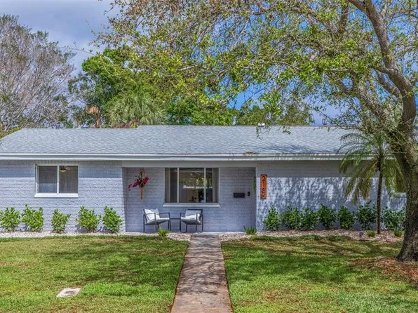 2135 Montana Ave NE, Saint Petersburg, FL 33703