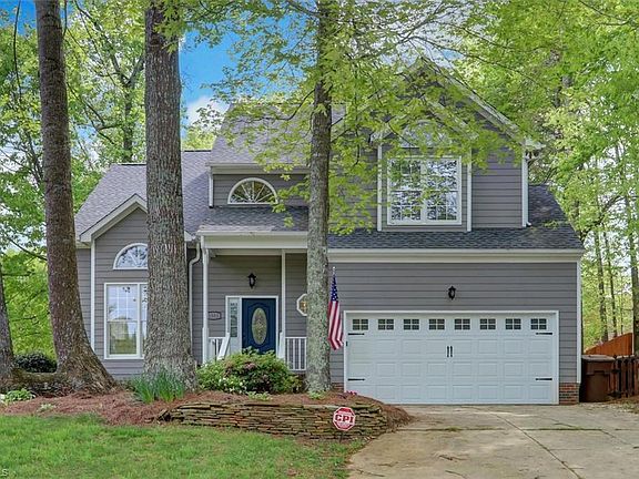 4th image of 2501 Baytree Dr