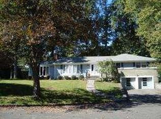 4 Radley Ct, Westfield, NJ 07090