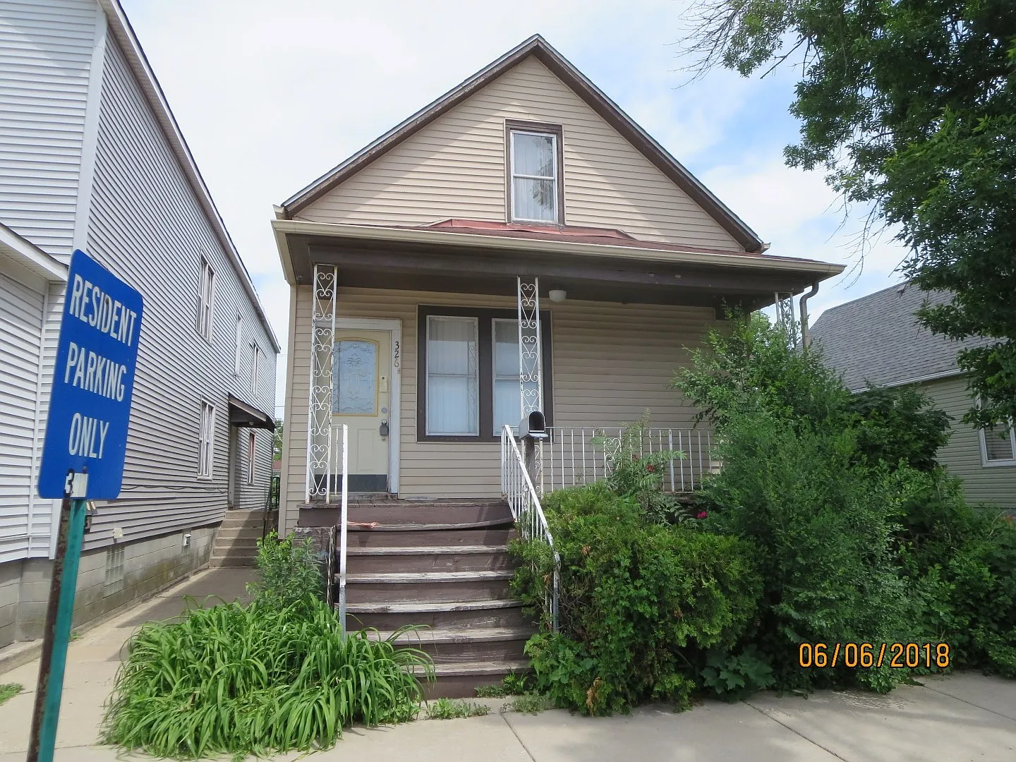 326 155th Pl photo 1
