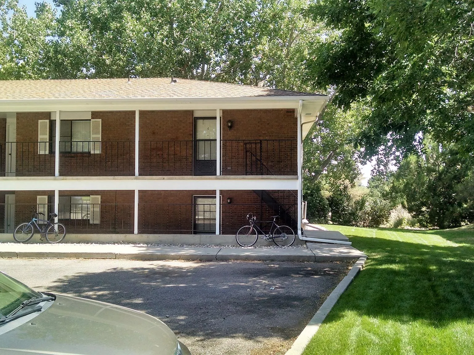 2 bed, 825 sqft, $1,425 — Photo 2