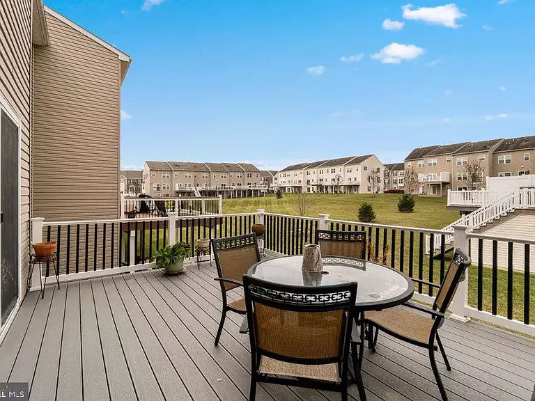 1280 Rannoch Ln — Photo 4