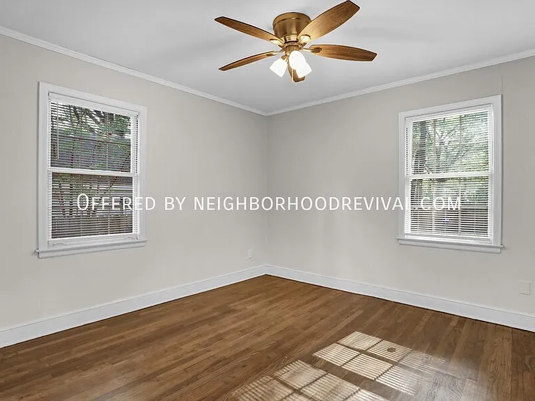 1092 Minor St — Photo 4