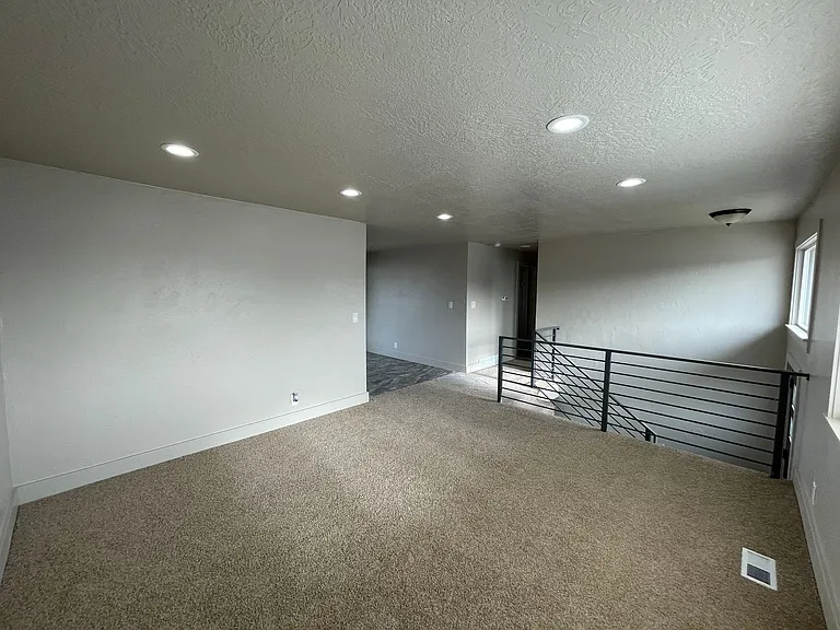 7792 W Glenwood Ave — Photo 4