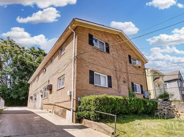 1821 Mills Ave, Cincinnati, OH 45212