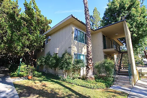 11138 Aqua Vista St Photo 1