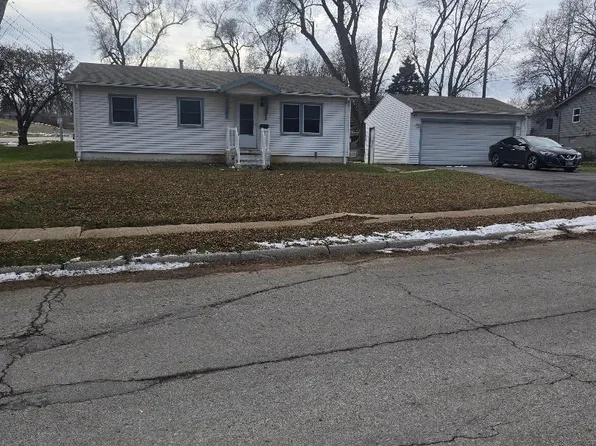 1103 Sunny Ln, Bellevue, NE 68005