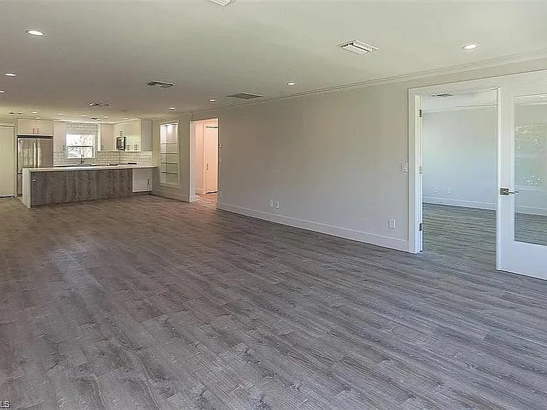 1219 Solana Rd — Photo 13