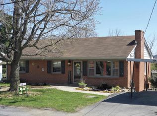29 Lee St, Verona, VA 24482