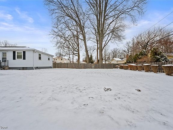 4th image of 1171 Garden Rd