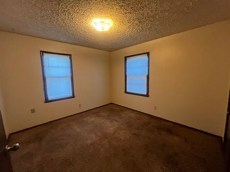 5216 Foster Dr — Photo 10