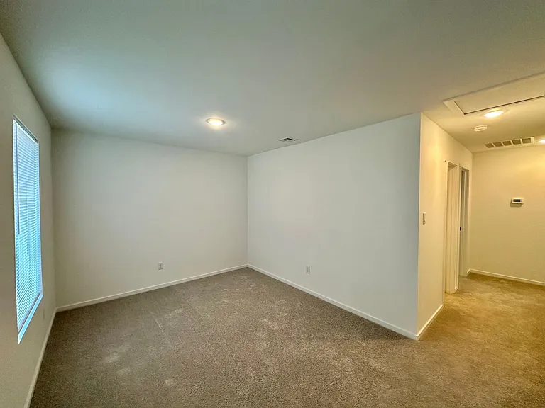 1513 Good Prairie Ave — Photo 10