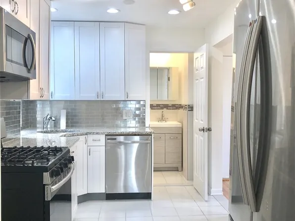 151 Bleecker Street image 1 of 18