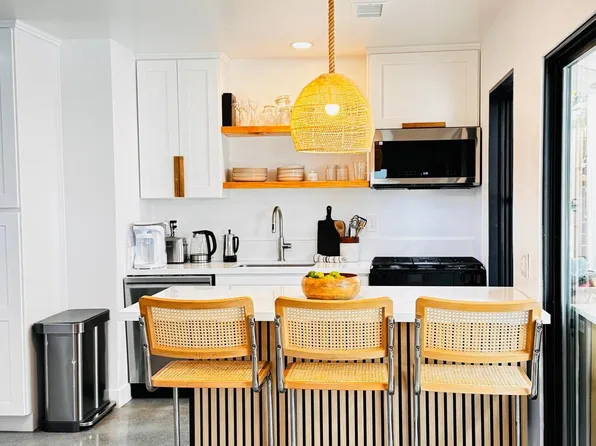 4816 Refugio Ave #A, Carlsbad, CA 92008