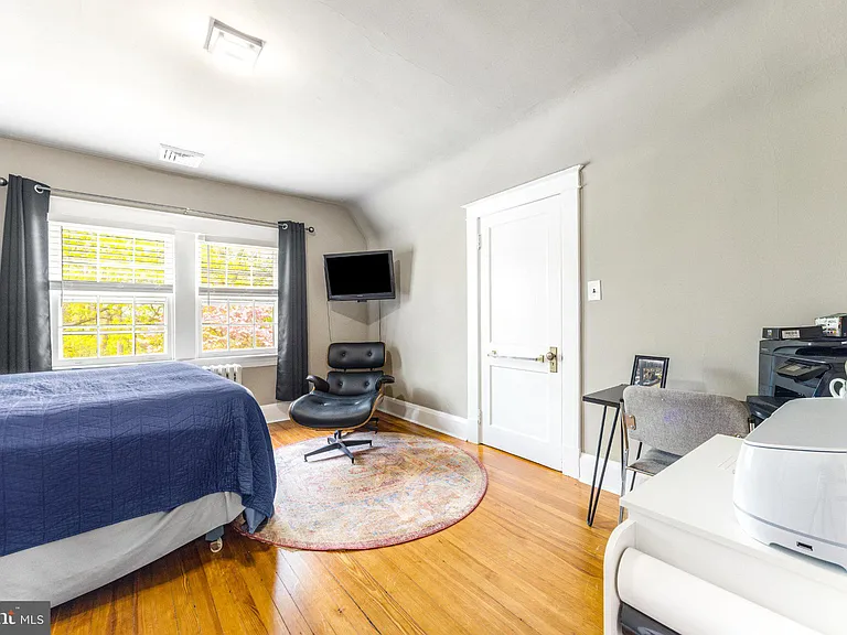 106 Edgewood Rd — Photo 31