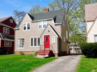 1152 Quilliams Rd, Cleveland Heights, OH 44121
