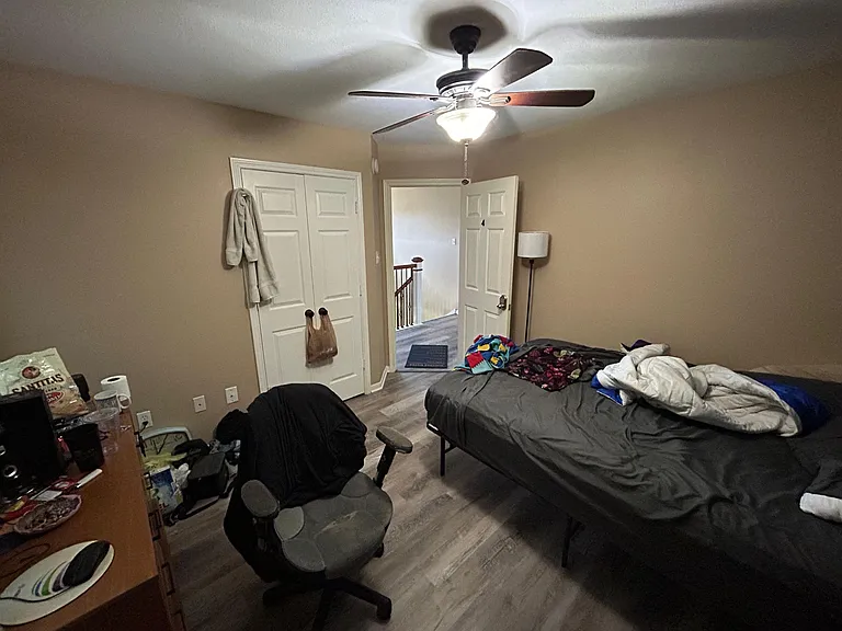 Tracy Ln — Photo 1