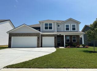 200 Ames Dr, Whiteland, IN