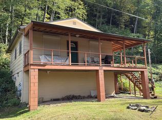 976 N Tunnel Rd, Kennerdell, PA 16374