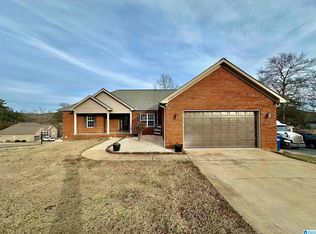 140 Sunset Alice Ln, Anniston, AL 36207