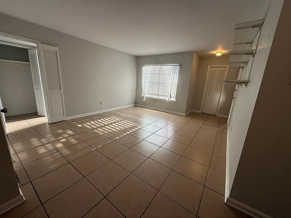3730 Fairfield Ave #141