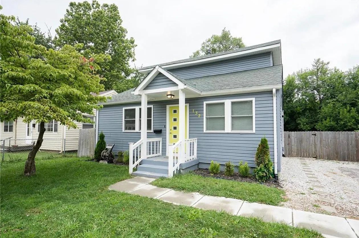 132 Albany St — Photo 1