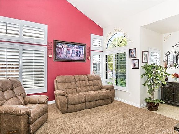 3rd image of 567 Essex St
