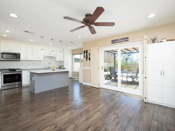 15832 Camino Crisalida, San Diego, CA 92127