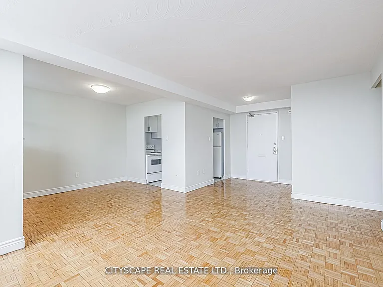 1442 Lawrence Ave W #816 — Photo 4