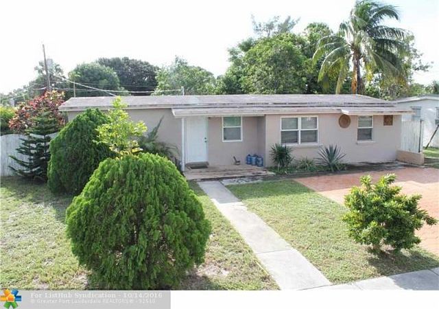 1st image of 1724 NE 50th St