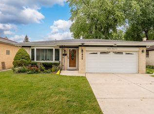 1895 Birch St, Des Plaines, IL 60018