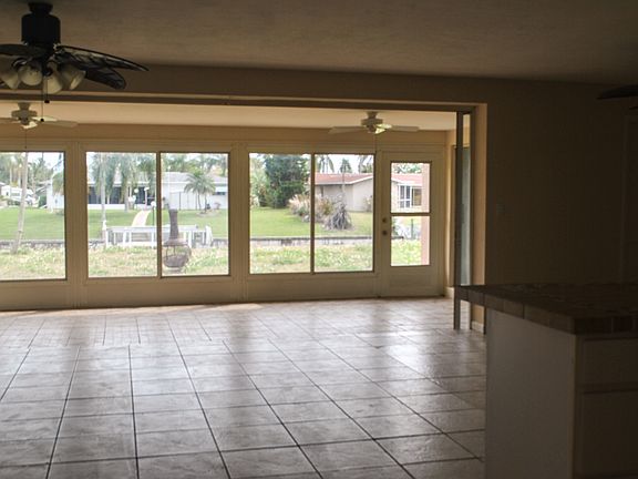 4th image of 1006 SE 22nd St