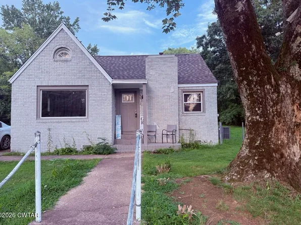 36 Hillcrest Circle Dr, Jackson, TN 38301
