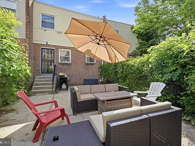 1221 S Melville St — Photo 25