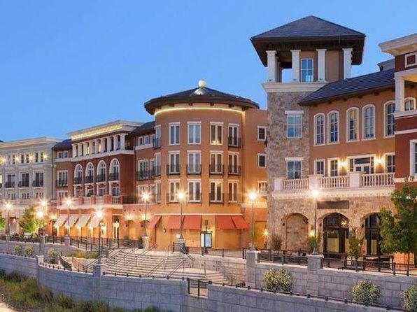 588 Main St UNIT 215
